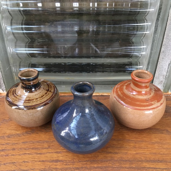 Set of 3! 1970’s Vandor Imports mini ceramic vases - Picture 3 of 4